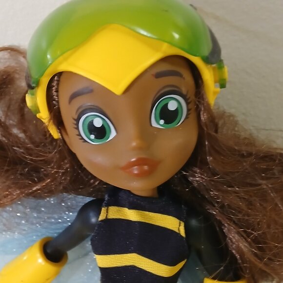 DC Comic Superhero Bumblebee doll (see all pics) - Picture 5 of 5